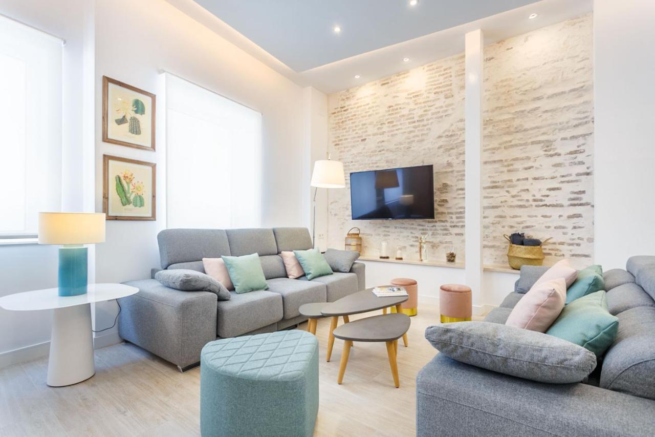 Espectacular Casa De 6 Dormitorios, 7 Banos Y 2 Terrazas Севилья Экстерьер фото