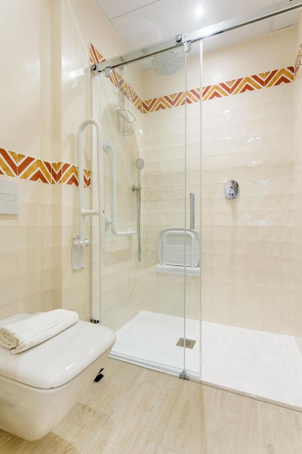 Espectacular Casa De 6 Dormitorios, 7 Banos Y 2 Terrazas Севилья Экстерьер фото